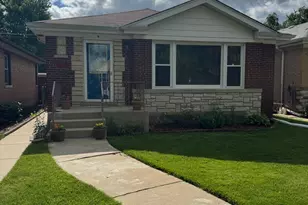 6320 N Kildare Ave, Chicago, IL 60646 - Photo 1