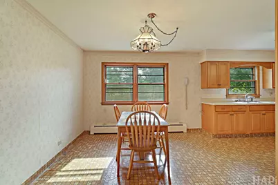 935 Diane Avenue, Elgin, IL 60123 - Photo 5