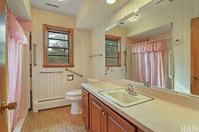 935 Diane Avenue, Elgin, IL 60123 - Photo 9
