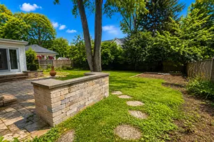 850 Kenton Rd, Deerfield, IL 60015 - Photo 19