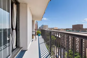 5855 N Sheridan Rd, Chicago, IL 60660 - Photo 13