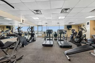5855 N Sheridan Rd, Chicago, IL 60660 - Photo 17