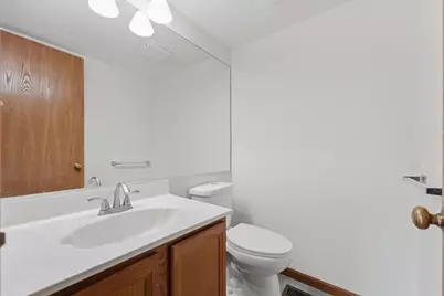 1404 W Sapphire Drive #1404, Hoffman Estates, IL 60192 - Photo 15