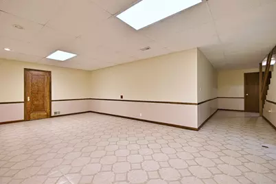 8039 Geneva Street, Woodridge, IL 60517 - Photo 31