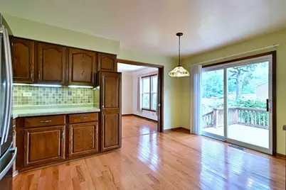 8039 Geneva Street, Woodridge, IL 60517 - Photo 13