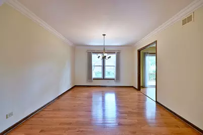 8039 Geneva Street, Woodridge, IL 60517 - Photo 9