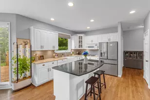 2780 Freeland Cir, Naperville, IL 60564 - Photo 19