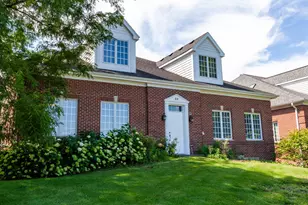 55 Ogden Ave, Clarendon Hills, IL 60514 - Photo 1