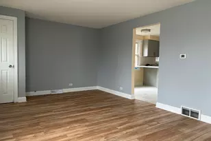 6437 W 63rd Pl, Chicago, IL 60638 - Photo 3