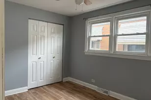 6437 W 63rd Pl, Chicago, IL 60638 - Photo 9