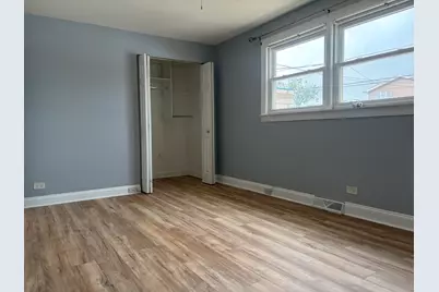 6437 W 63rd Place, Chicago, IL 60638 - Photo 15