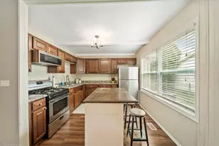 213 Lexington Dr, Bolingbrook, IL 60440 - Photo 9