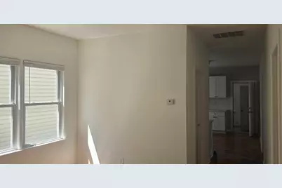 8222 S South Shore Drive #1R, Chicago, IL 60617 - Photo 5