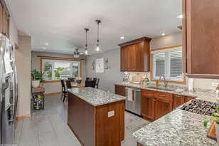 8120 Mayfield Ave, Burbank, IL 60459 - Photo 7