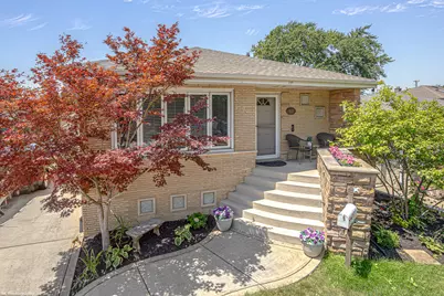 8120 Mayfield Avenue, Burbank, IL 60459 - Photo 1