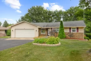 1686 Valencia Dr, Rockford, IL 61108 - Photo 1