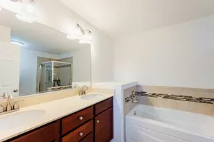 2832 Henley Ln, Naperville, IL 60540 - Photo 17