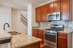 2832 Henley Ln, Naperville, IL 60540 - Photo 5