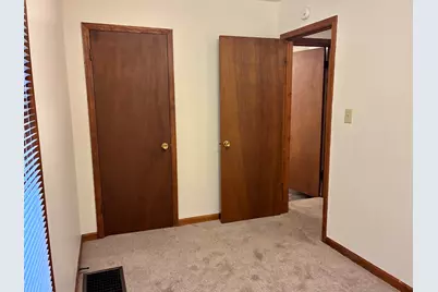 1330 N Main Street #lower, Sycamore, IL 60178 - Photo 11