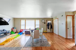 7832 Lamon Ave, Burbank, IL 60459 - Photo 7