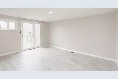 720 Durham Lane, Hoffman Estates, IL 60169 - Photo 19