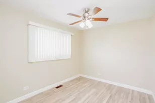 720 Durham Ln, Hoffman Estates, IL 60169 - Photo 13
