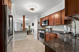 6033 N Sheridan Rd, Chicago, IL 60660 - Photo 13