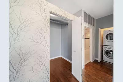1111 W 15th Street #410, Chicago, IL 60608 - Photo 21