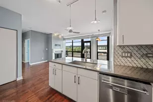 1111 W 15th St, Chicago, IL 60608 - Photo 9