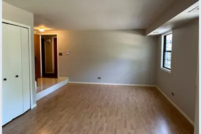 1486 W Jefferson Avenue #E, Naperville, IL 60540 - Photo 3