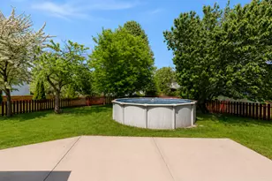972 Westgate Dr, Aurora, IL 60506 - Photo 21