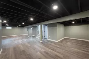 1015 W Victoria Ave, Berkeley, IL 60163 - Photo 13