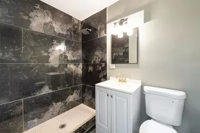 1015 W Victoria Avenue, Berkeley, IL 60163 - Photo 15