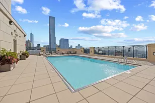 10 E Delaware Pl, Chicago, IL 60611 - Photo 35