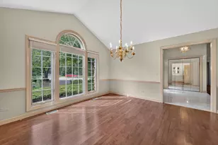 4638 Twin Lakes Ln, Long Grove, IL 60047 - Photo 7