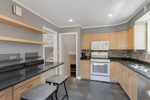 47 Hackberry Ln, Glenview, IL 60025 - Photo 7