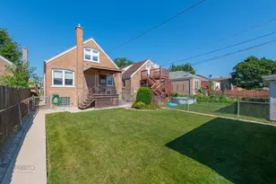 6811 S Komensky Ave, Chicago, IL 60629 - Photo 27