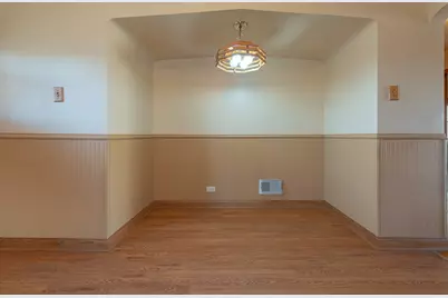 6811 S Komensky Avenue, Chicago, IL 60629 - Photo 7