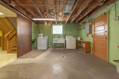 6811 S Komensky Avenue, Chicago, IL 60629 - Photo 21