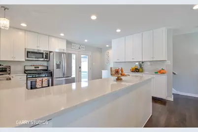 441 S Yale Avenue, Addison, IL 60101 - Photo 7