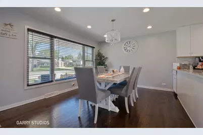 441 S Yale Avenue, Addison, IL 60101 - Photo 3