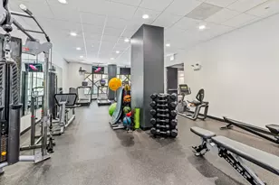 630 N State St, Chicago, IL 60654 - Photo 17