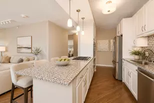 630 N State St, Chicago, IL 60654 - Photo 5