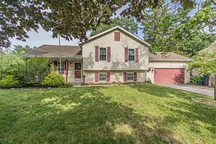 611 Parkway Ave, Antioch, IL 60002 - Photo 3