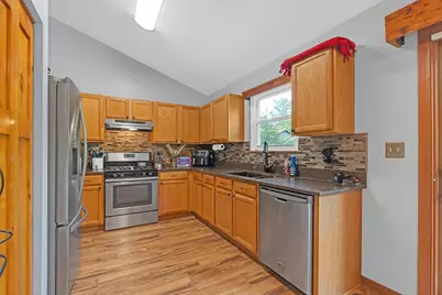 611 Parkway Avenue, Antioch, IL 60002 - Photo 9