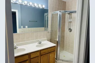 1918 S Louie Parkway, Chicago, IL 60616 - Photo 13