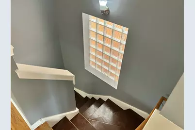 1918 S Louie Parkway, Chicago, IL 60616 - Photo 21