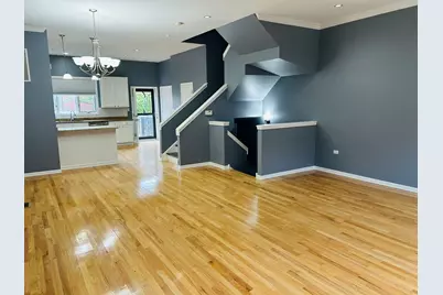1918 S Louie Parkway, Chicago, IL 60616 - Photo 3