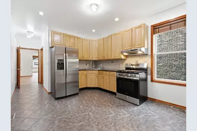 3408 N Springfield Avenue #2, Chicago, IL 60618 - Photo 15