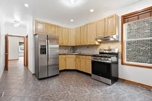 3408 N Springfield Ave, Chicago, IL 60618 - Photo 15